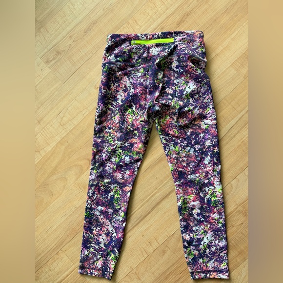 Lululemon Seawheeze Limited Leggings - Picture 11 of 11